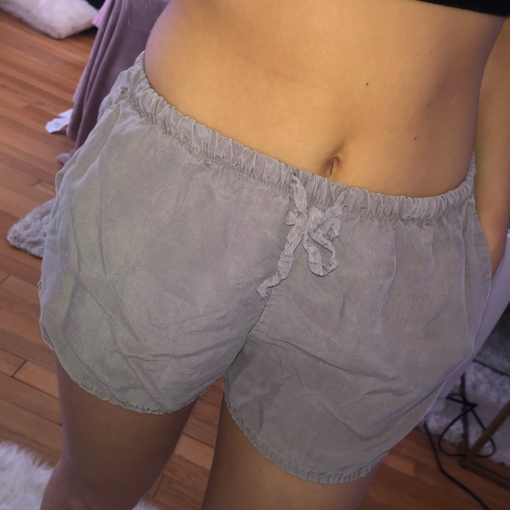 ❌SOLD❌ Brandy Melville/John Galt Flowy Shorts - Picture 4 of 4
